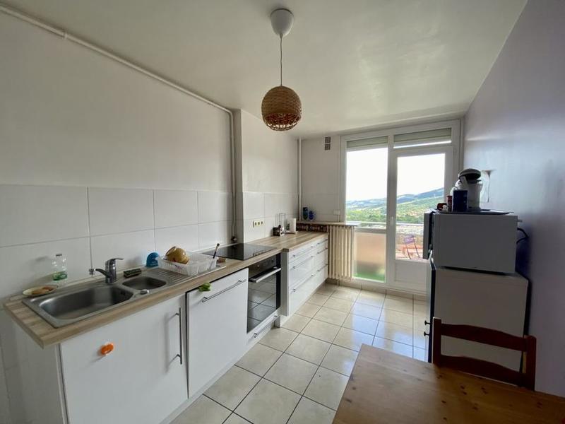 Appartement - 87 m² - 5 pièces