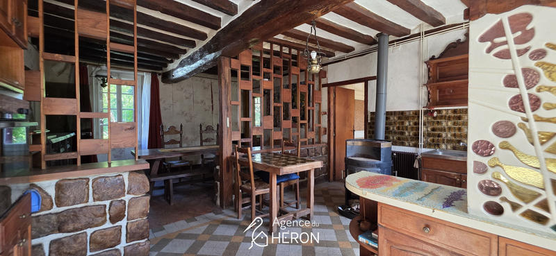 Maison - 201 m² - 7 pièces