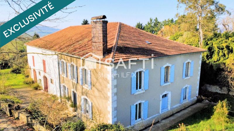 Maison - 295 m² - 9 pièces