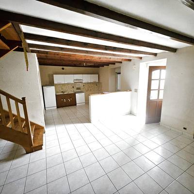 Maison - 80 m² - 6 pièces