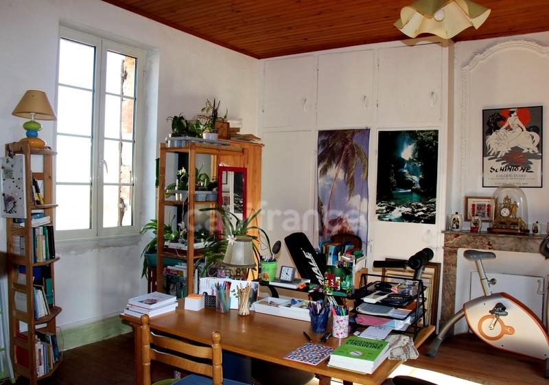 Propriété - 205 m² - 6 pièces