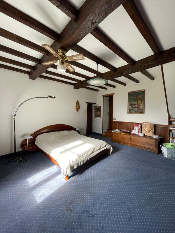 Maison - 650 m² - 23 pièces