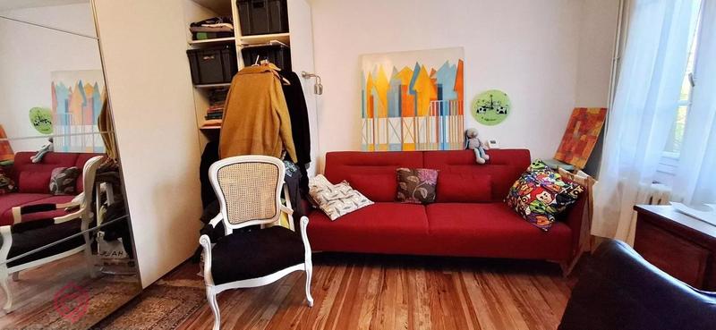 Maison - 252 m² - 11 pièces