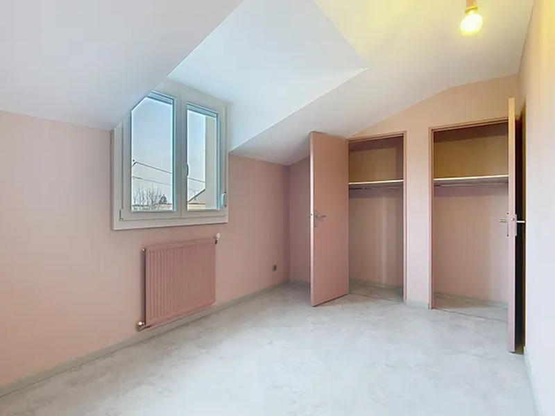 Appartement - 145 m² - 7 pièces
