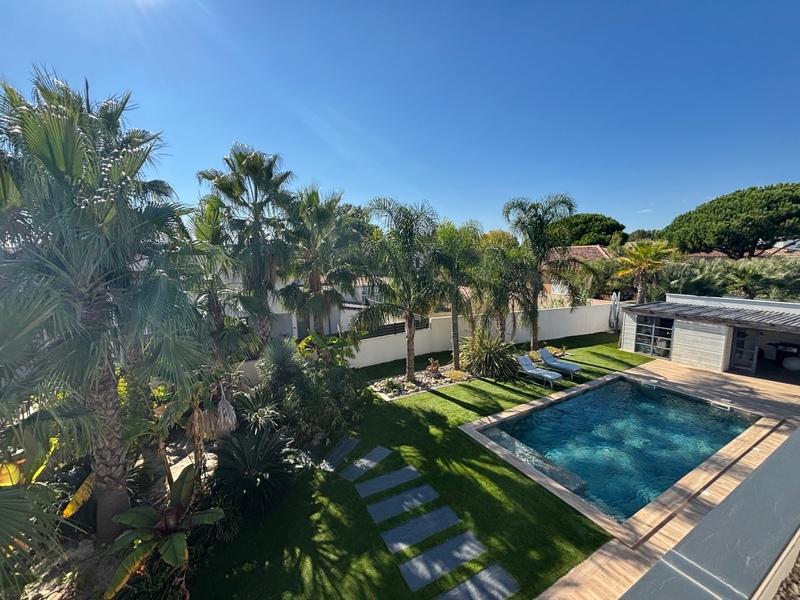 Maison - 200 m² - 6 pièces