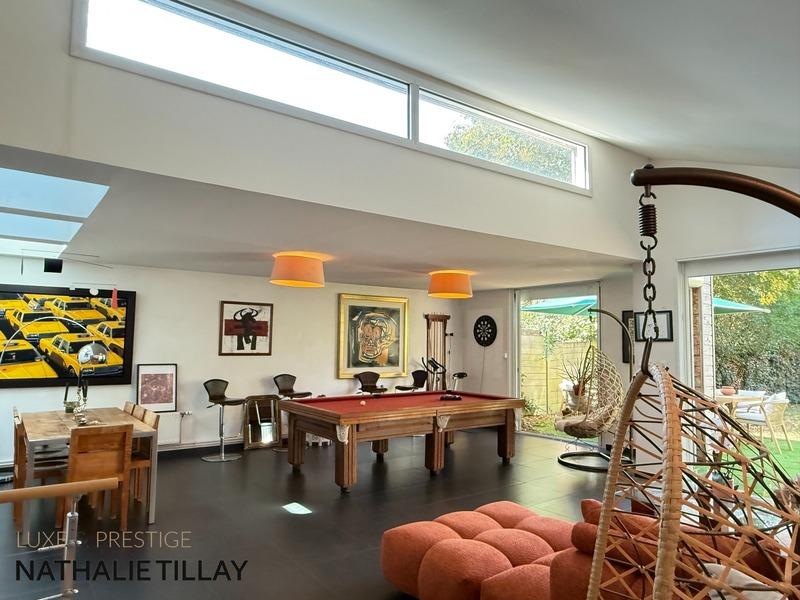 Maison - 284 m² - 9 pièces