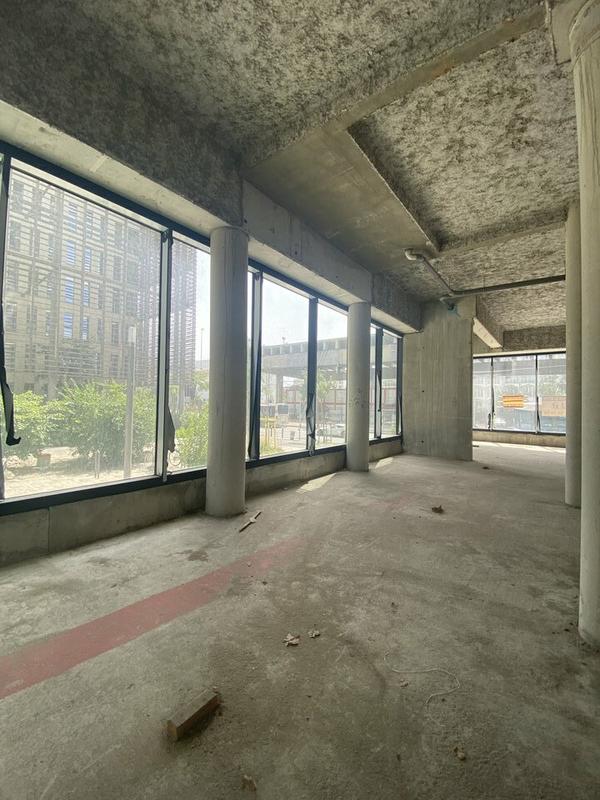 Local commercial - 223 m²