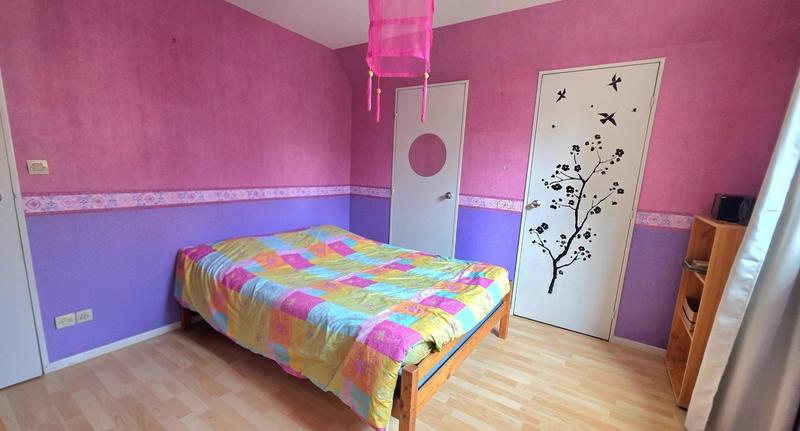 Maison - 203 m² - 6 pièces