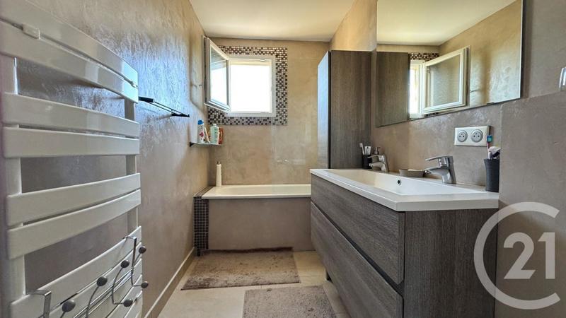 Maison - 158 m² - 5 pièces