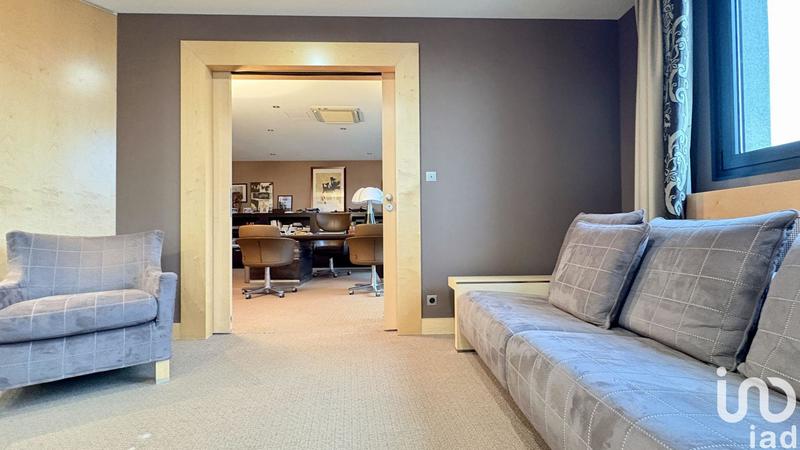 Bureau - 145 m²