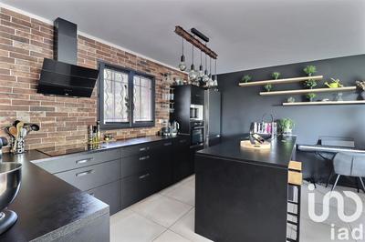 Maison - 94 m² - 4 pièces