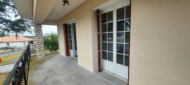 Maison - 200 m² - 8 pièces