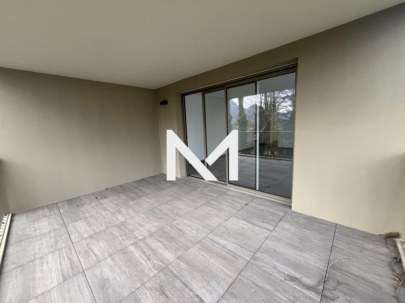 Appartement - 93 m² - 4 pièces