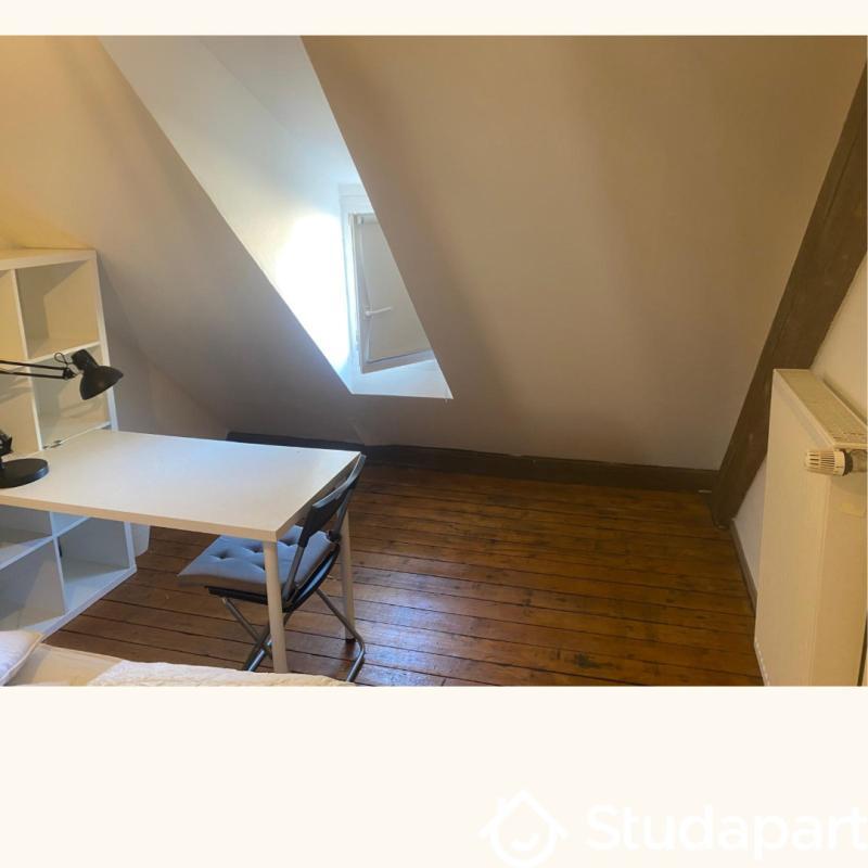 Chambre - 15 m² - 1 pièce