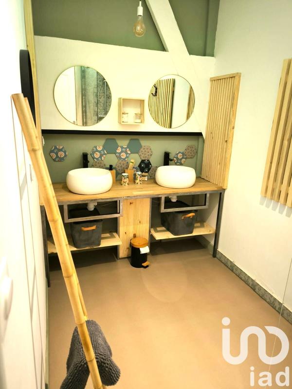 Maison - 442 m² - 10 pièces