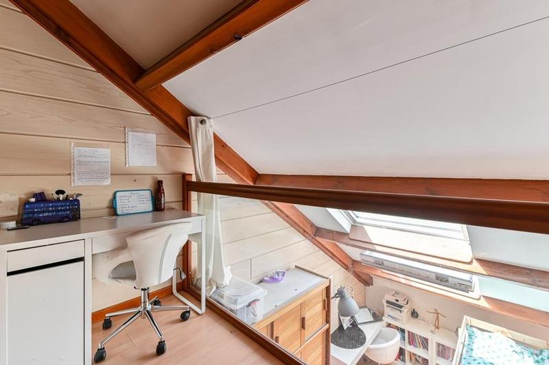 Maison - 220 m² - 9 pièces