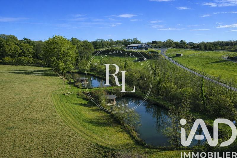 Terrain - 34 671 m²