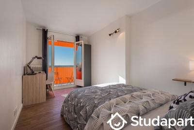 Chambre - 10 m² - 1 pièce