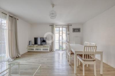 Appartement - 88 m² - 5 pièces