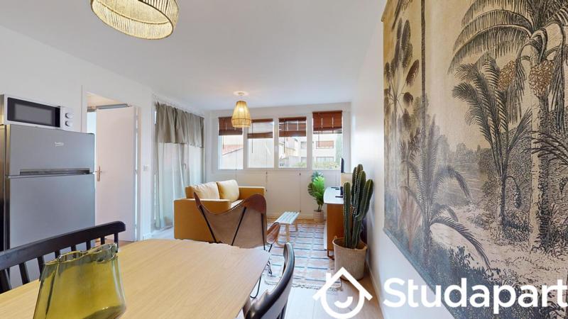 Chambre - 9 m² - 1 pièce