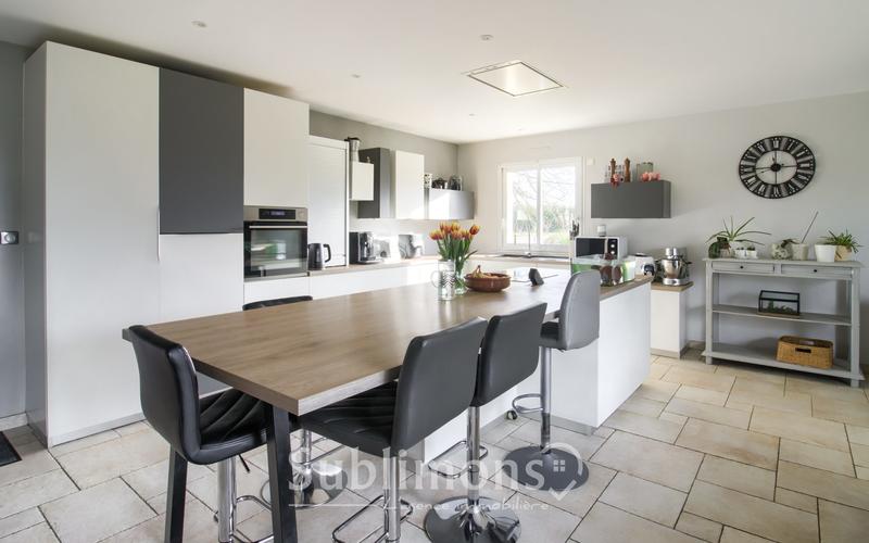 Maison - 153 m² - 4 pièces