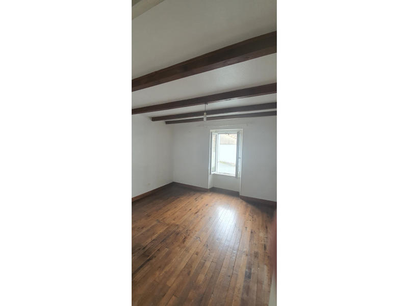 Maison - 121 m² - 6 pièces