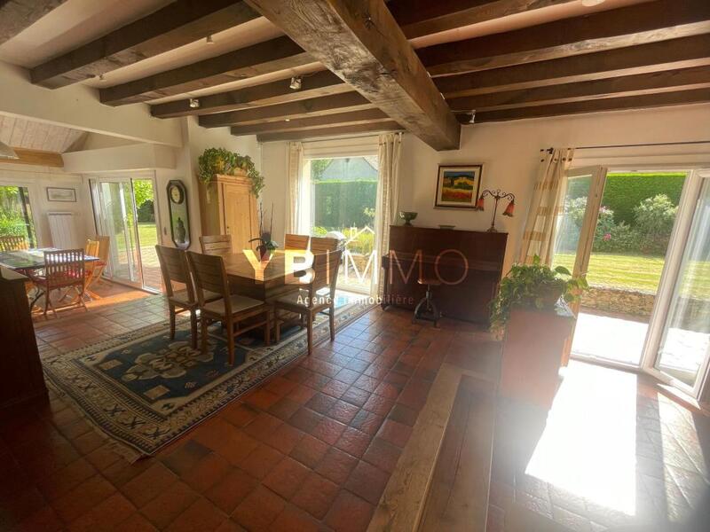 Maison - 218 m² - 9 pièces