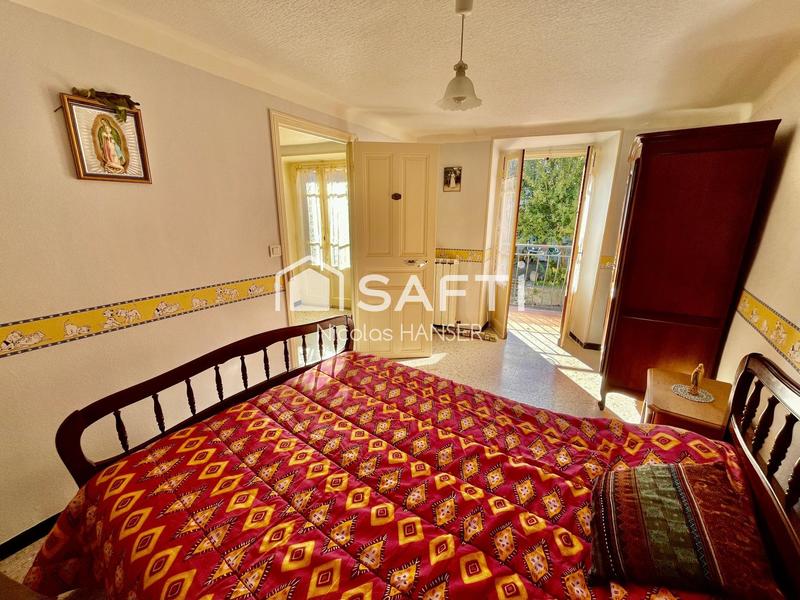 Maison - 96 m² - 6 pièces