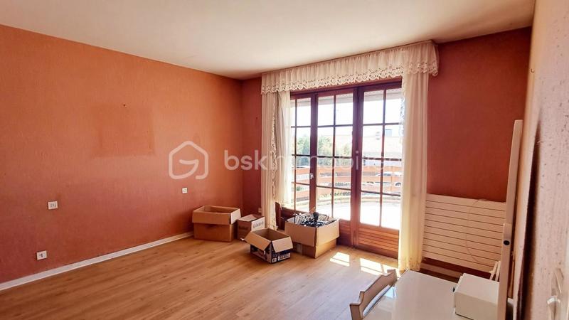 Villa - 260 m² - 8 pièces