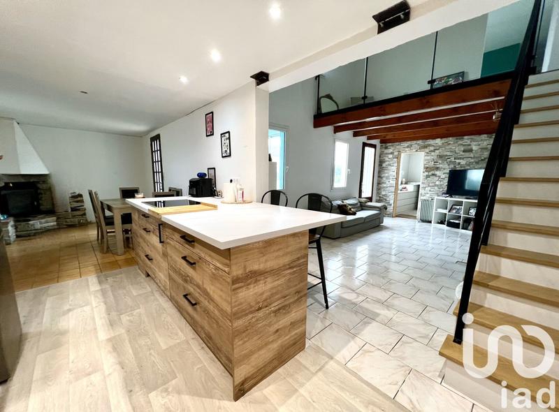 Maison de village - 94 m² - 4 pièces