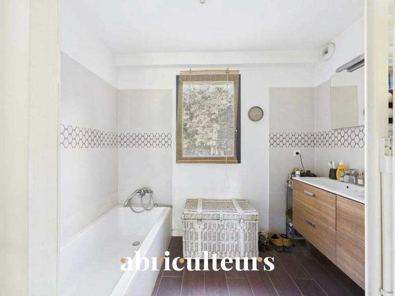 Maison ancienne - 252 m² - 8 pièces