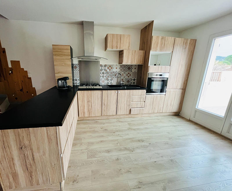 Maison - 104 m² - 5 pièces