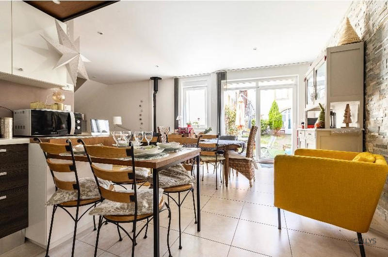 Appartement - 99 m² - 4 pièces