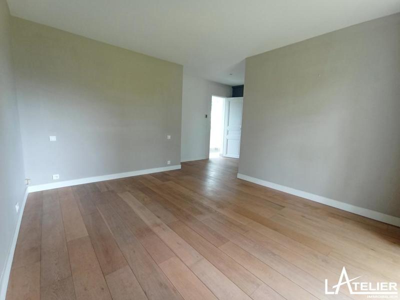 Propriété - 290 m² - 8 pièces