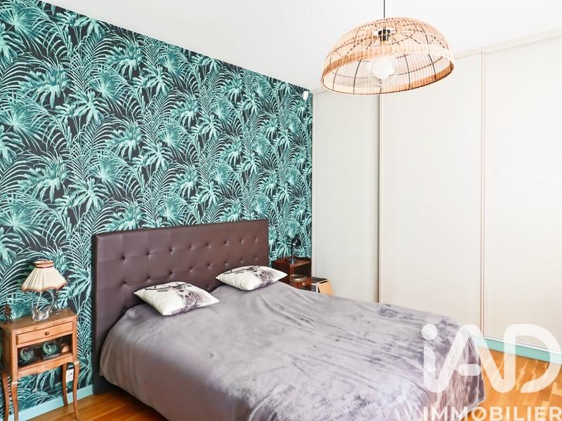 Maison - 202 m² - 5 pièces