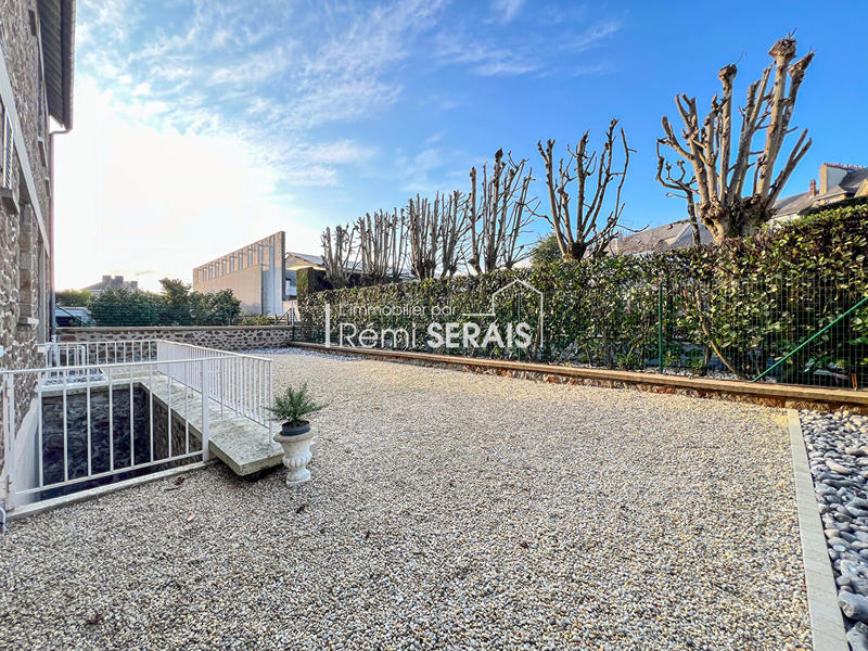 Appartement - 140 m² - 5 pièces