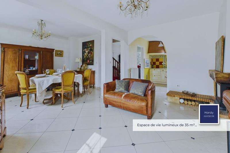 Maison - 81 m² - 5 pièces