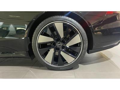 Audi e-tron gt 476 ch quattro