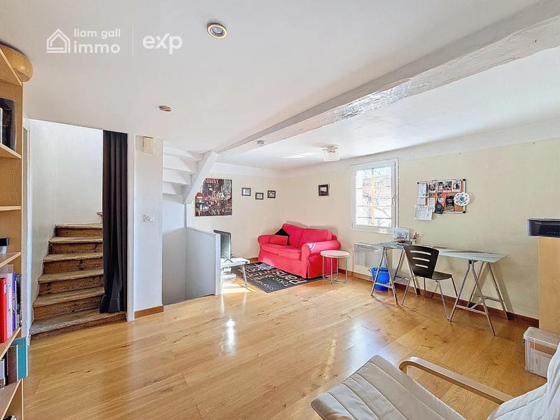 Maison traditionnelle - 176 m² - 6 pièces