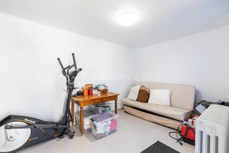 Maison traditionnelle - 168 m² - 8 pièces