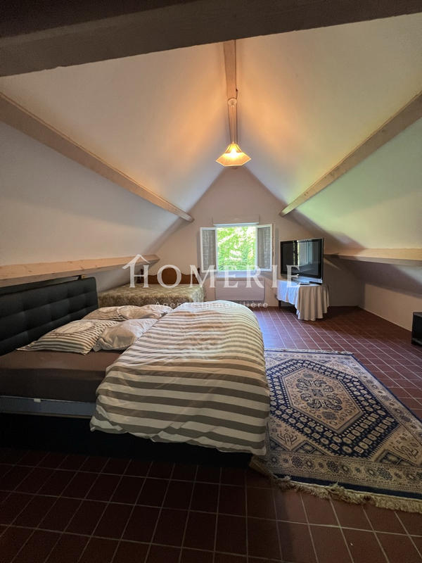 Propriété - 138 m² - 8 pièces