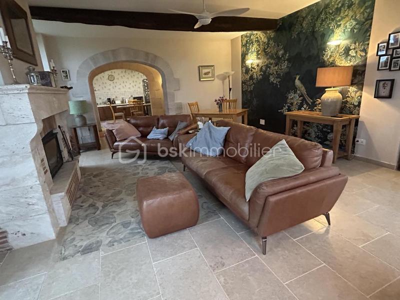 Maison en pierre - 250 m² - 8 pièces