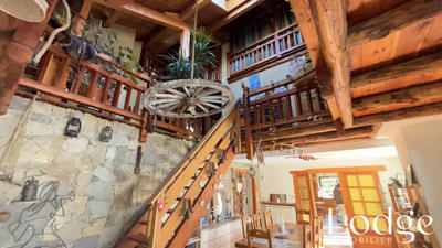 Maison - 320 m² - 8 pièces