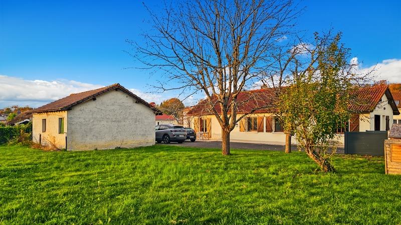 Maison - 102 m² - 5 pièces