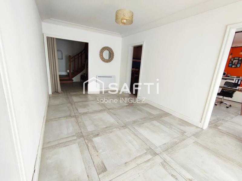 Maison - 206 m² - 10 pièces