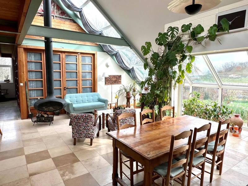 Maison - 137 m² - 6 pièces