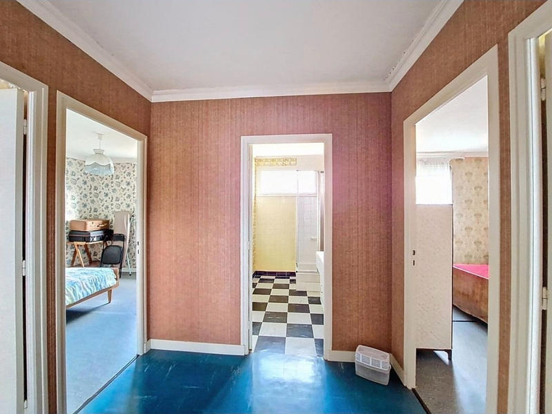 Maison - 101 m² - 7 pièces