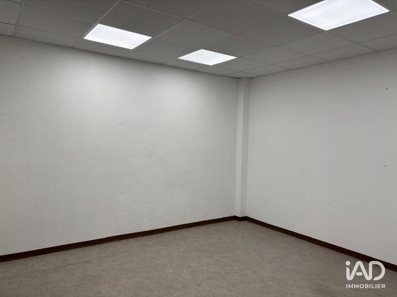 Local commercial - 305 m²