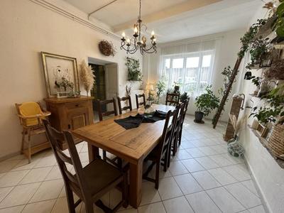 Maison de village - 215 m² - 9 pièces