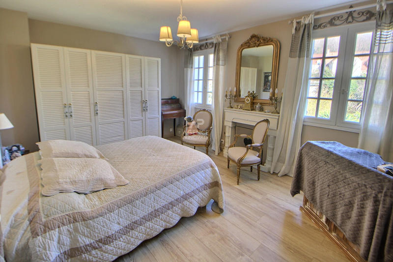 Maison - 121 m² - 6 pièces